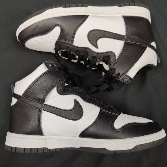 ♡ Nike ♡ Panda Dunk High Sneakers in Black & White - Picture 4 of 8
